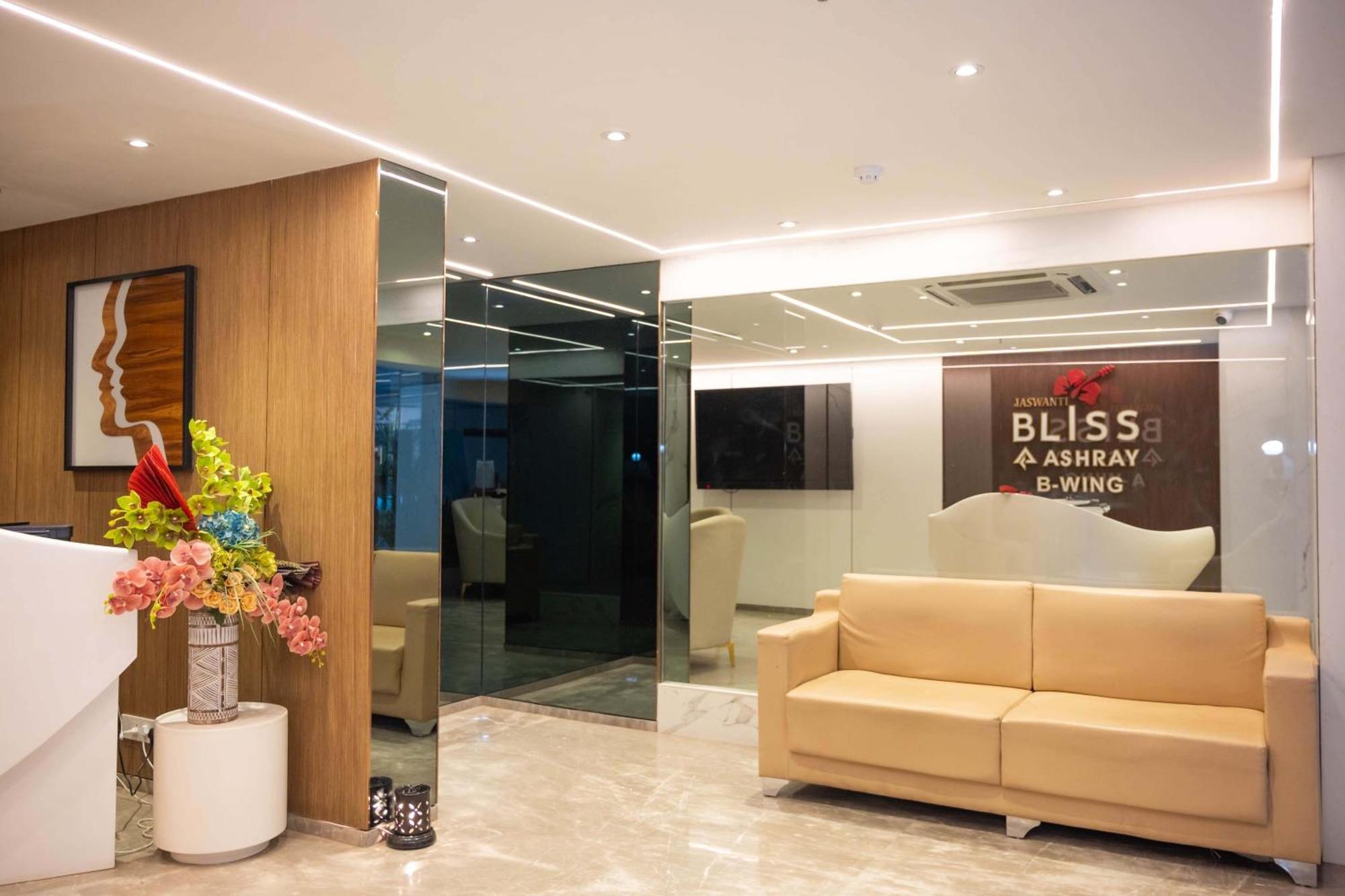 Z Bliss Suites, Bkc Bombaj Exteriér fotografie